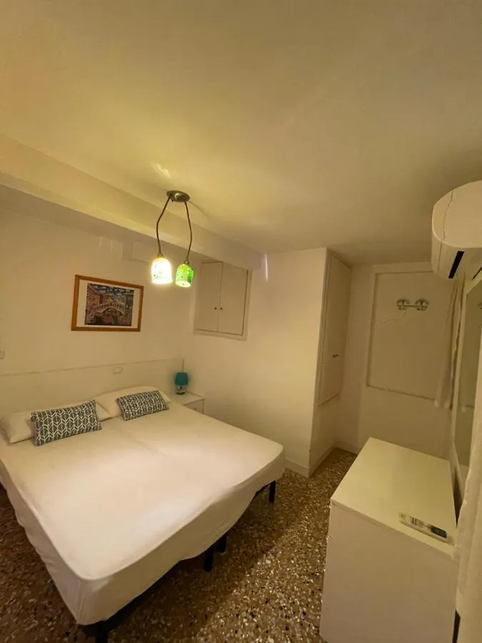 Lovely Ovosodo Apartaments #2 Ve-Rialto Veneza 0*,